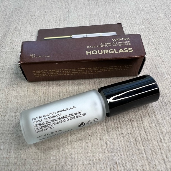 ❤️3 for $25❤️ HOURGLASS Vanish Airbrush Primer mini - Picture 4 of 4
